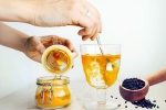 Haldi Kalonji Water during periods, Haldi Kalonji Water for women, how haldi kalonji water helps to ease menstrual discomfort, Menstrual cramps