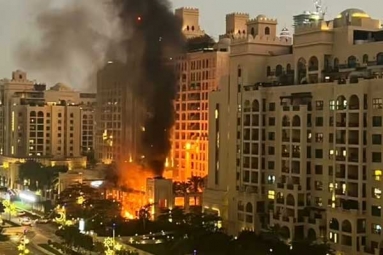 Iran attacks Luxury Hotels and Airports in Dubai Iran attacks Luxury Hotels and Airports in Dubai