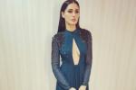 Ritesh Deshmukh, Banjo, nargis fakhri asked to pin up her dress, Actress nargis fakhri