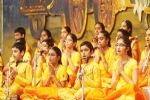 700 Gita slokas, Nada Mantapa, us children recite 700 gita slokas, Peetha