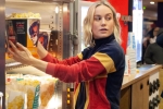 captain marvel actress, captain marvel poster, captain marvel star brie larson surprises her fans in amc theaters by serving popcorn, Captain marvel