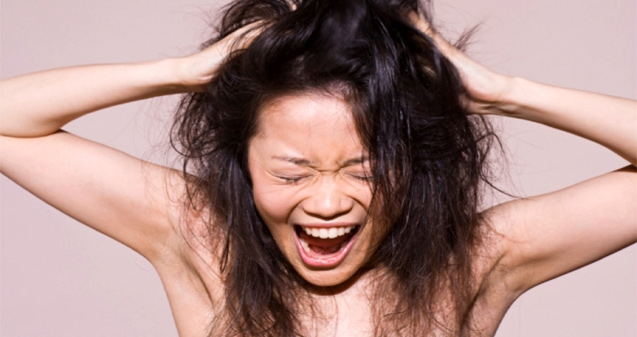 Go super-glam with these hair accessories},{Go super-glam with these hair accessories