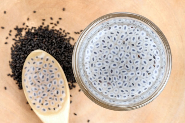 Health Benefits of adding Basil Seeds to your Diet